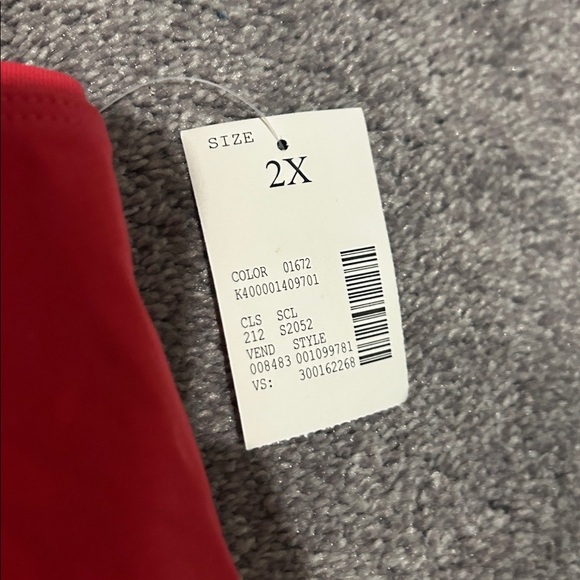 Catherines Tops - Picture 3 of 3